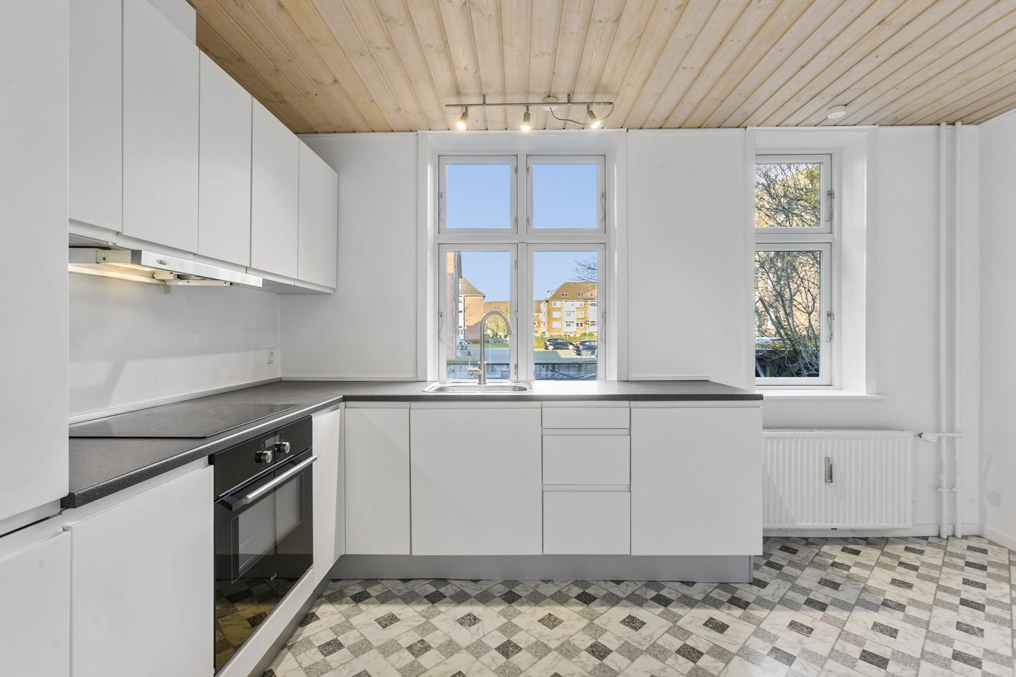 Stationsvej 37, st. th., 9400 Nørresundby
