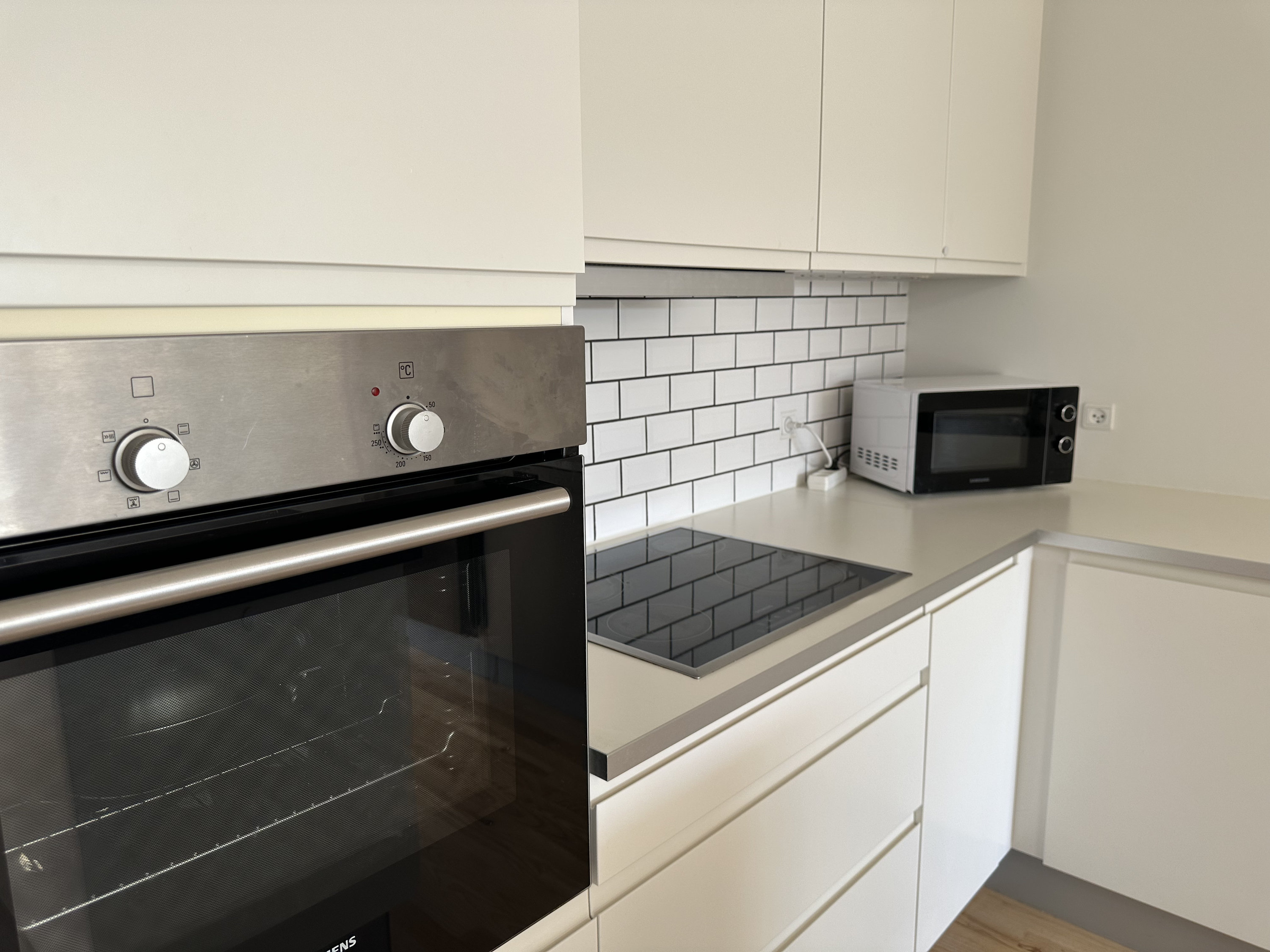 Rækkehus med stor terrasse og ideel beliggenhed – perfekt til familien eller som delebolig billede 6