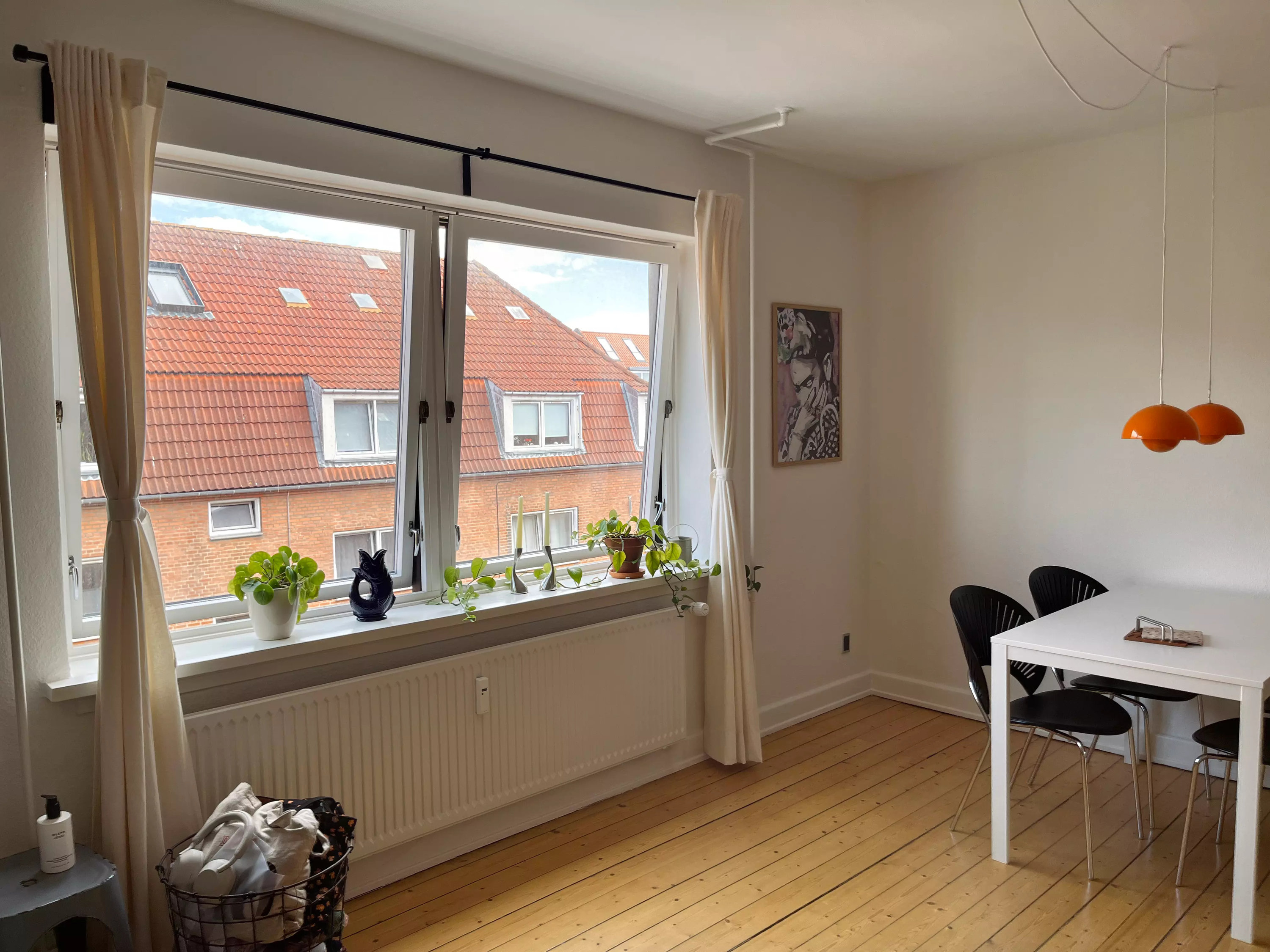Skøn 2 værelses lejlighed med meget potentiale billede 4