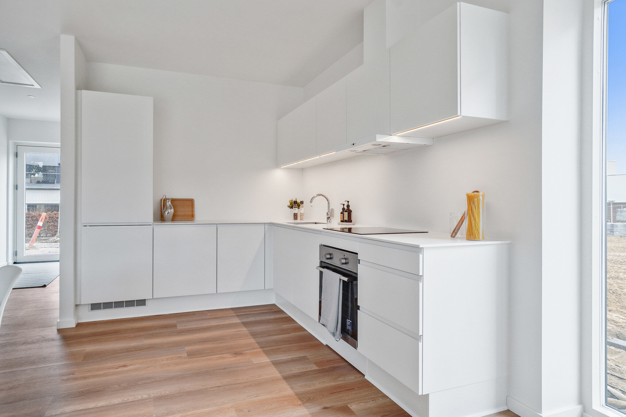 Moderne 4-værelset rækkehus med egen terrasse billede 3